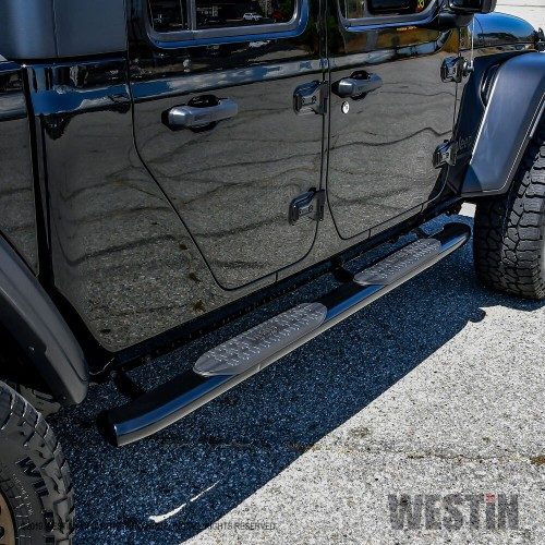 Westin Pro Traxx 5 Oval Nerf Bars