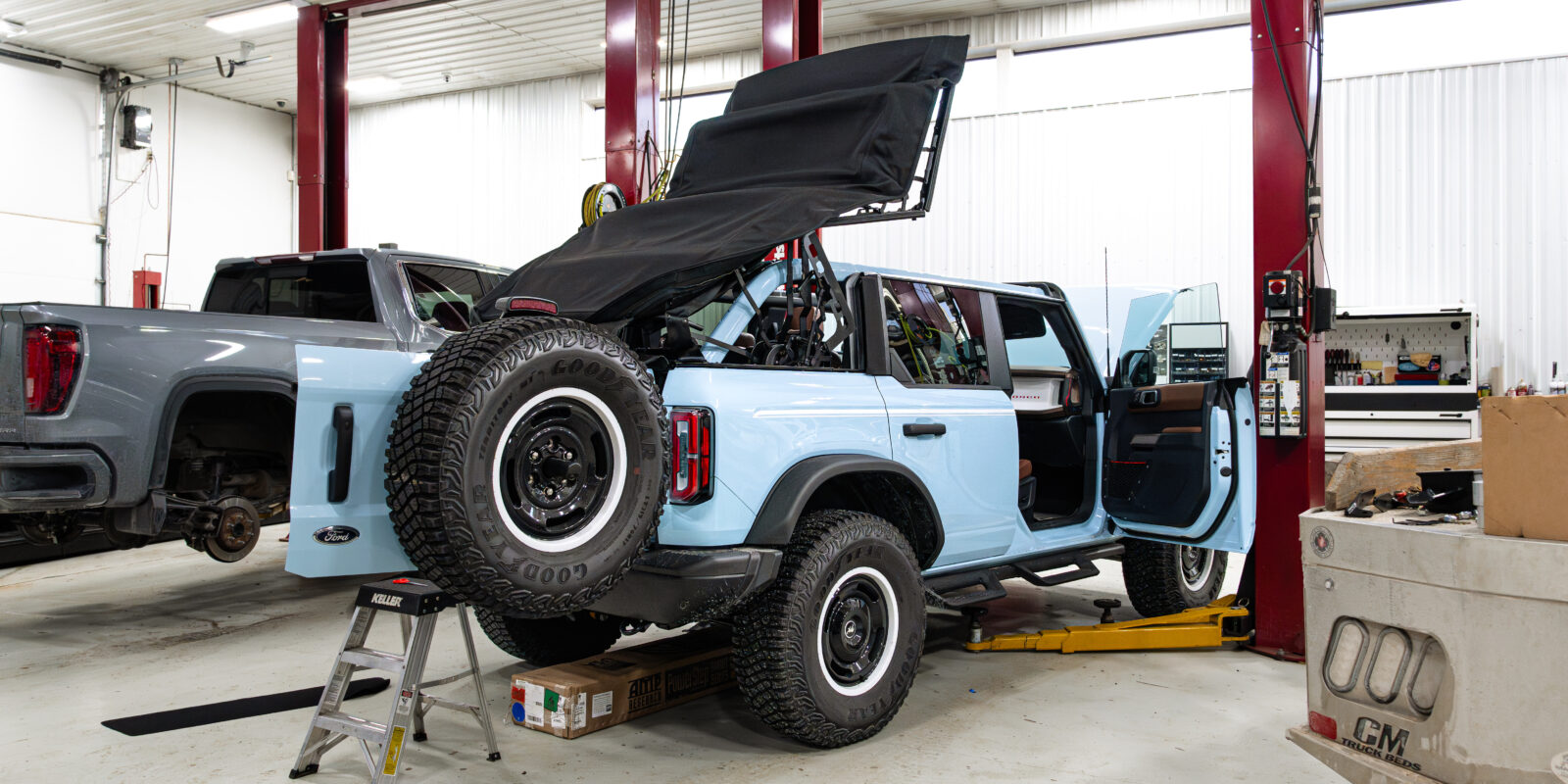 Blue bronco power soft top